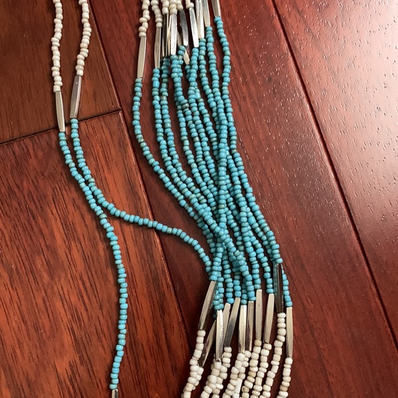 Multi string beaded necklace - Picture 4 of 5